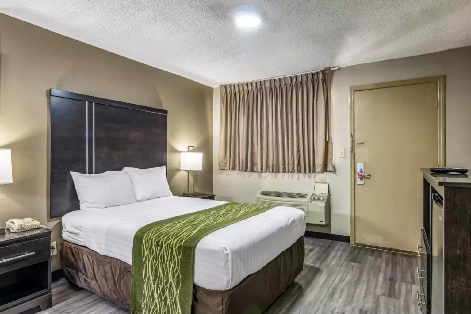 Americas Best Value Inn Опелика Экстерьер фото